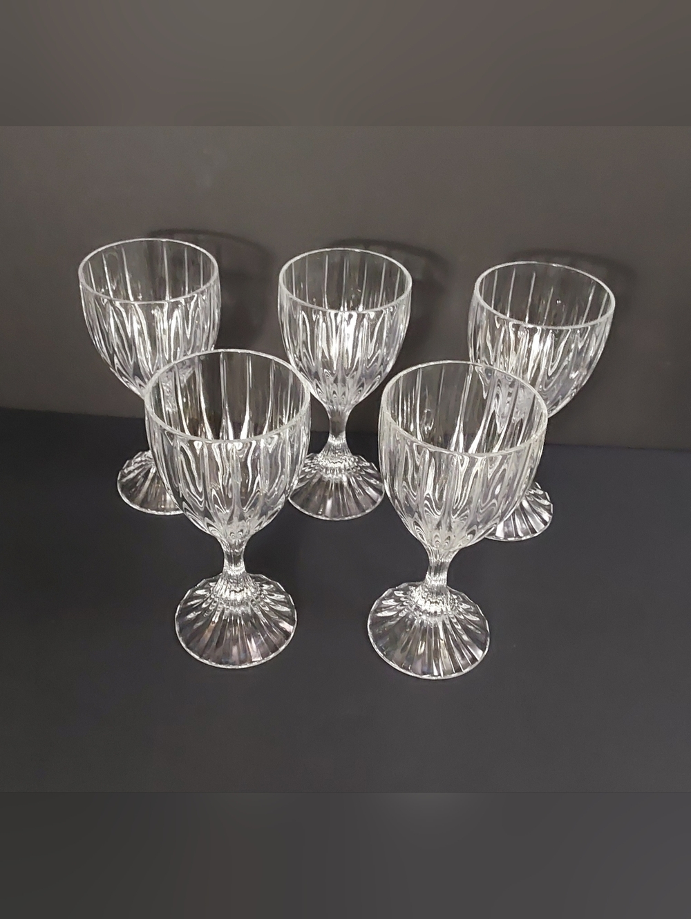 MIKASA Clear Faceted Goblet Wine Glasses - Set of 5